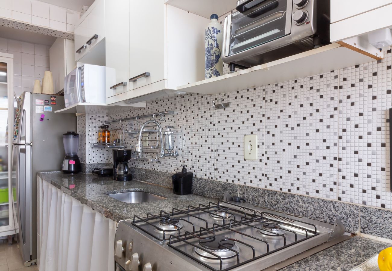 Apartment in Rio de Janeiro - 4 minutes from Arcos da Lapa | SR1502  