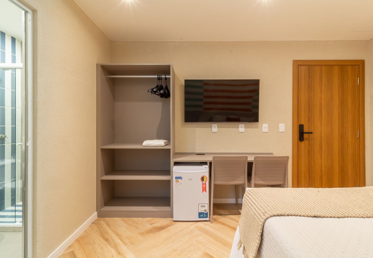 Apartment in Rio de Janeiro - Cosy a few steps from Copacabana Beach | Q14