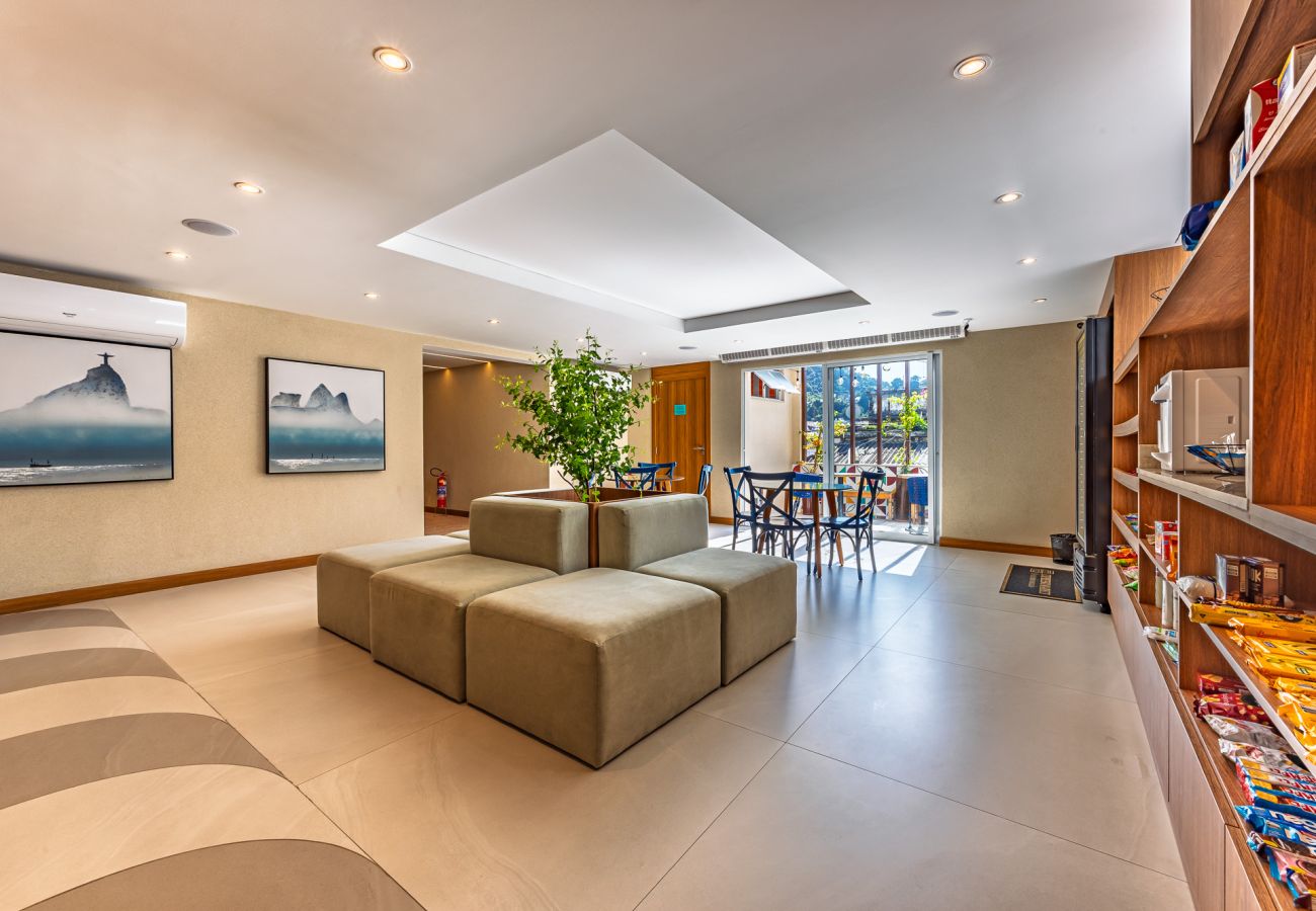 Apartment in Rio de Janeiro - Sea View and Balcony with Bathtub | Q17