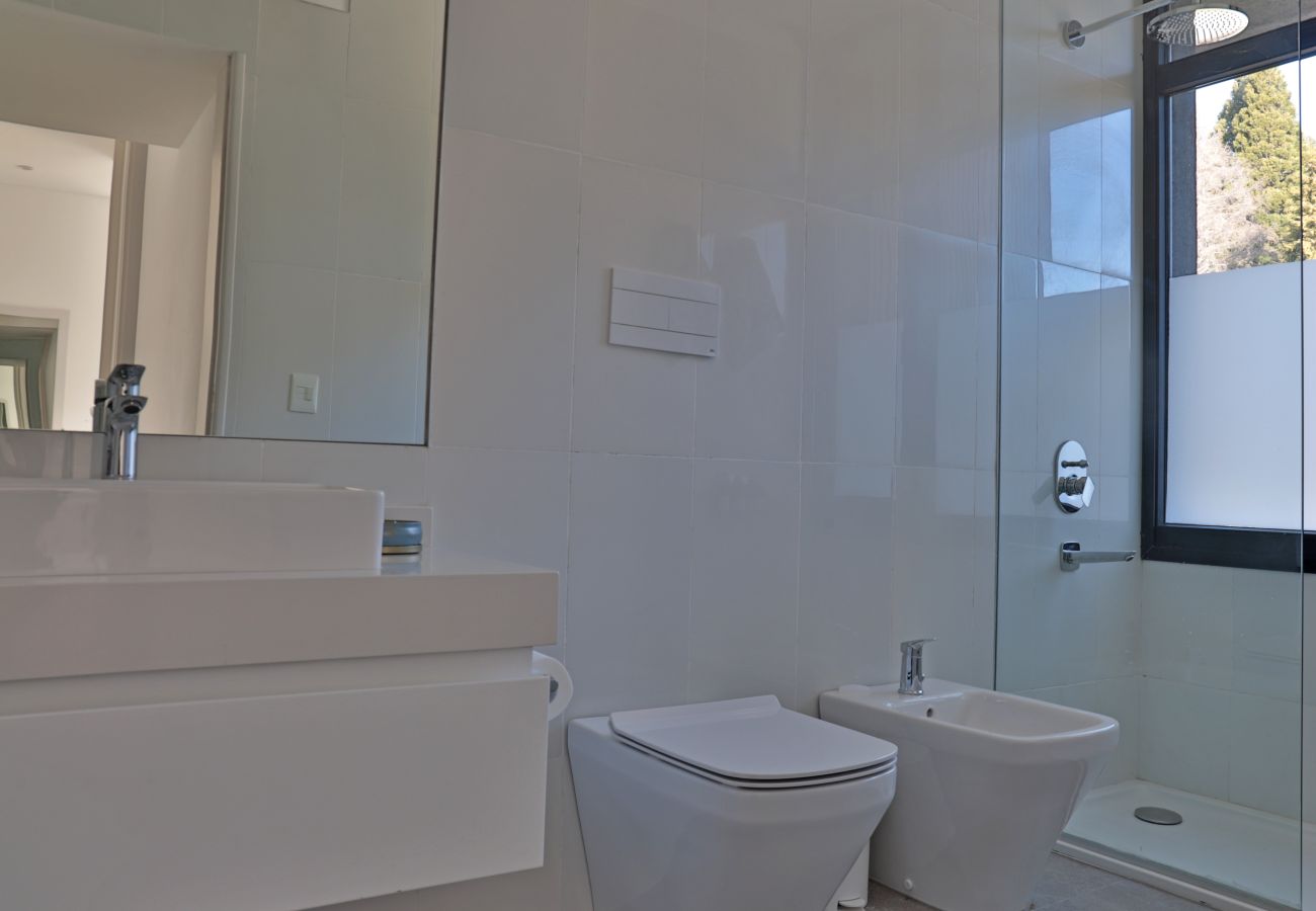 Apartment in San Carlos de Bariloche - HUAPI44C – Getaway with Pool and Jacuzzi