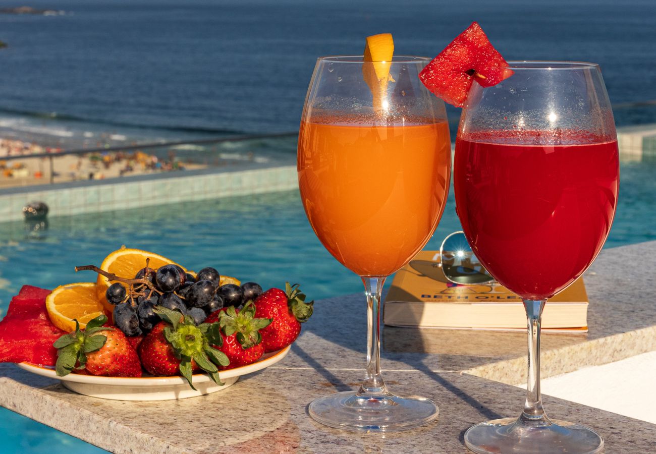 Apartment in Rio de Janeiro - Refuge a few steps from Copacabana Beach | Q10 PCD