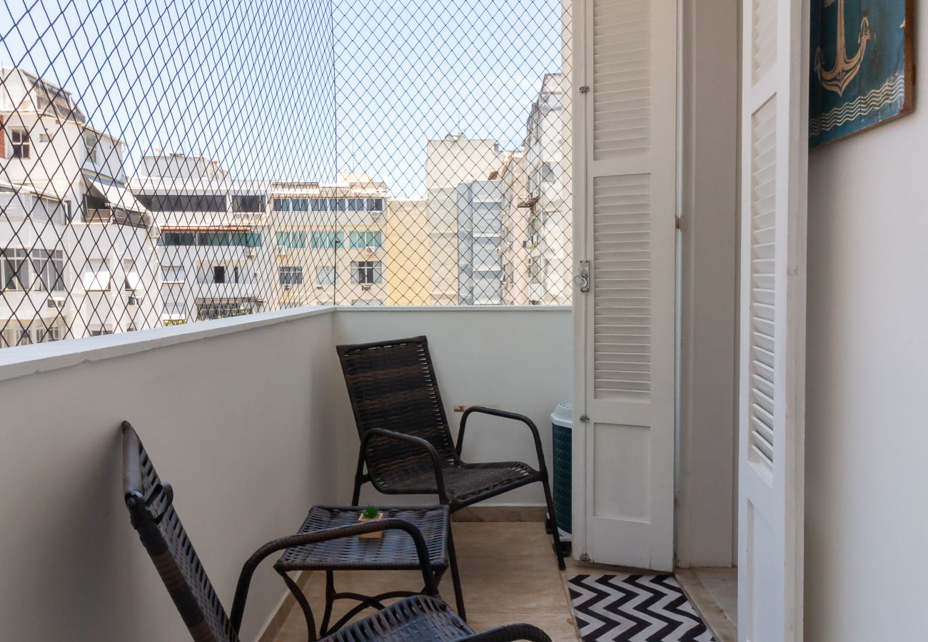 Apartment in Rio de Janeiro - Refuge in Copacabana for two | NSC1011 