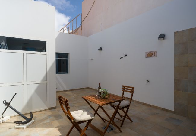House in Caleta de Sebo - La Casa de La Graciosa House in Caleta de Sebo - La Casa de La Graciosa