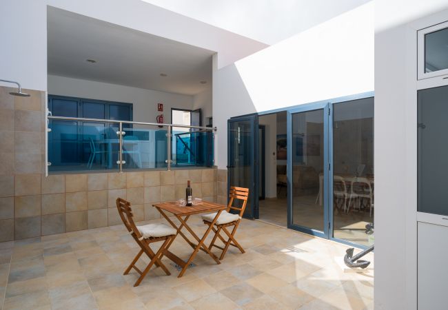 House in Caleta de Sebo - La Casa de La Graciosa House in Caleta de Sebo - La Casa de La Graciosa
