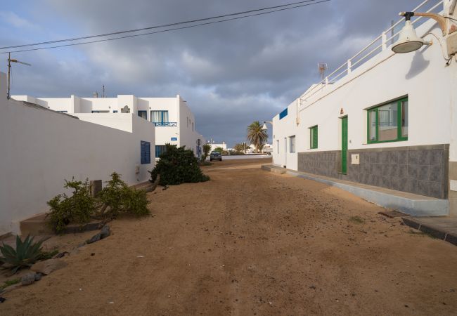House in Caleta de Sebo - La Casa de La Graciosa House in Caleta de Sebo - La Casa de La Graciosa