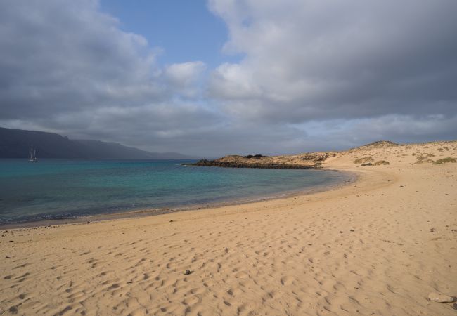 House in Caleta de Sebo - La Casa de La Graciosa House in Caleta de Sebo - La Casa de La Graciosa