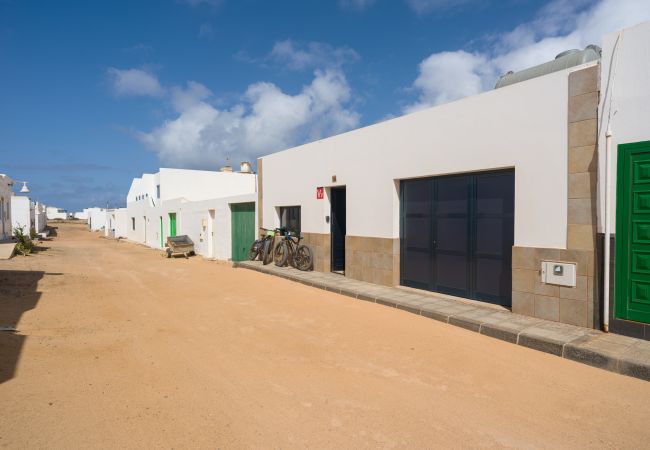House in Caleta de Sebo - La Casa de La Graciosa House in Caleta de Sebo - La Casa de La Graciosa