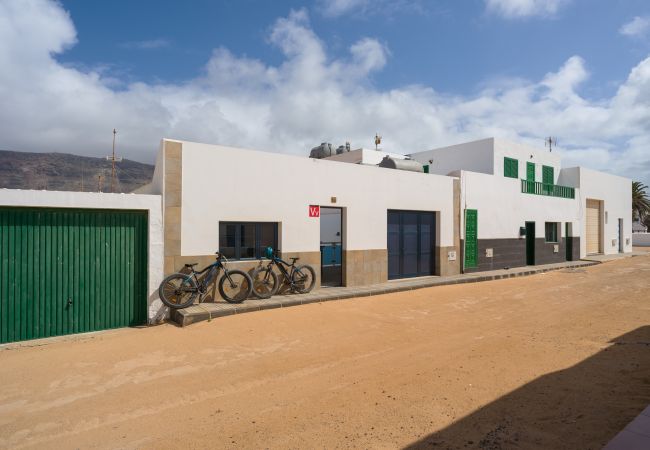 House in Caleta de Sebo - La Casa de La Graciosa House in Caleta de Sebo - La Casa de La Graciosa