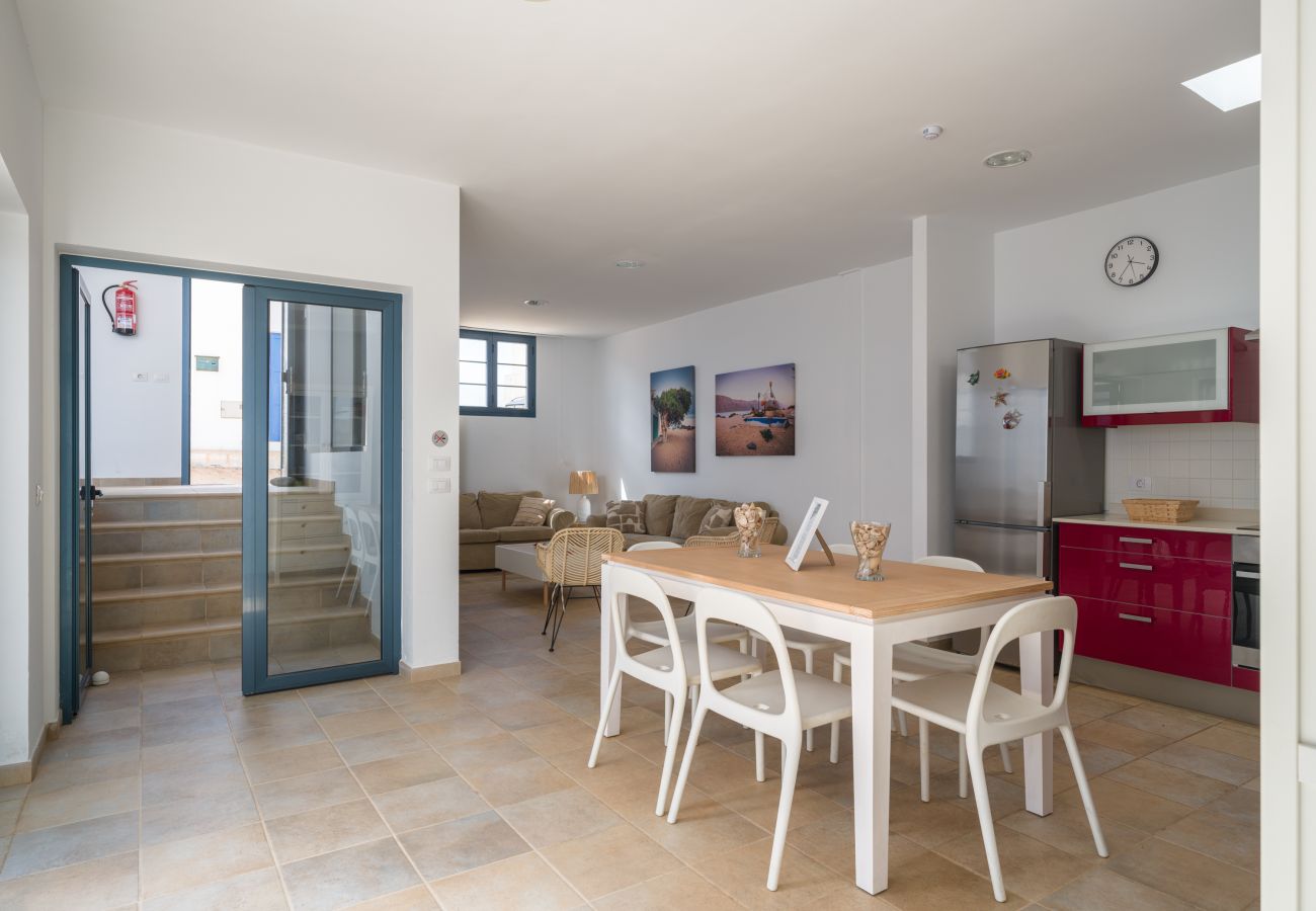 House in Caleta de Sebo - La Casa de La Graciosa House in Caleta de Sebo - La Casa de La Graciosa