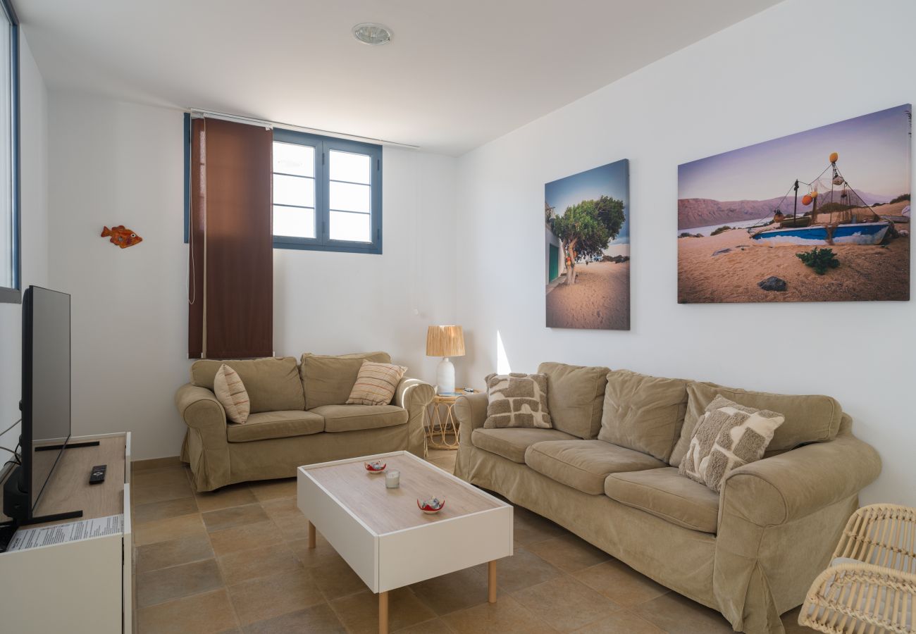 House in Caleta de Sebo - La Casa de La Graciosa House in Caleta de Sebo - La Casa de La Graciosa