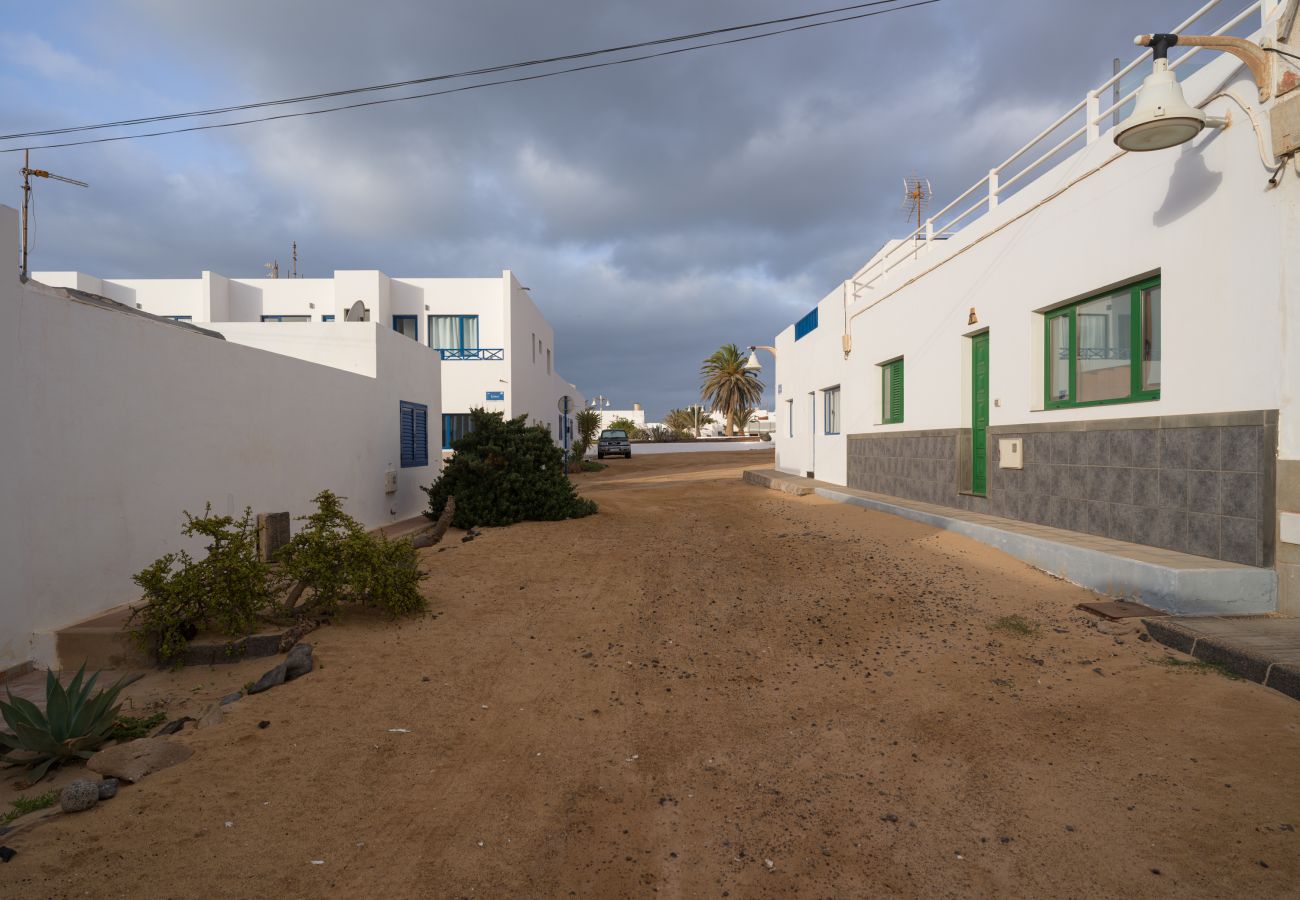 House in Caleta de Sebo - La Casa de La Graciosa House in Caleta de Sebo - La Casa de La Graciosa