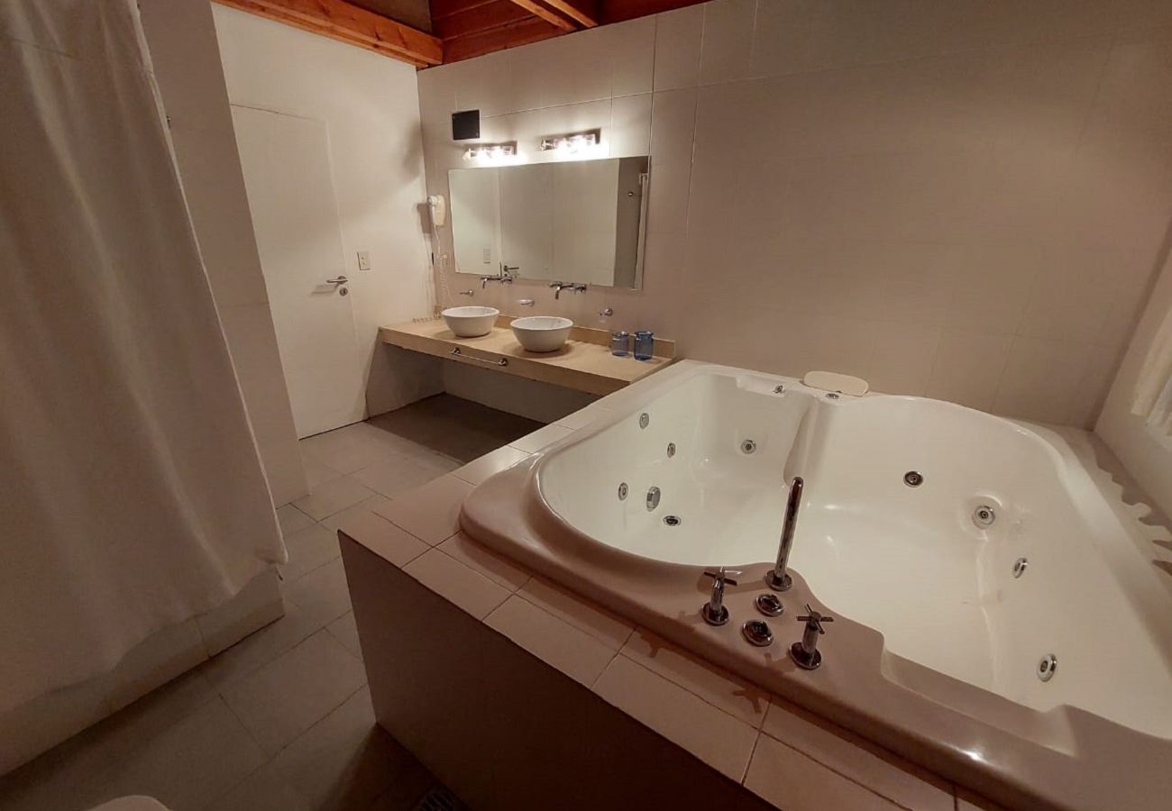 Apartment in San Carlos de Bariloche - CATE34 Apartment located in the Latitud Catedral Complex, on Cerro Catedral.