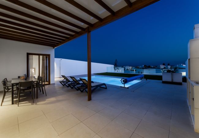Villa in Playa Blanca - Villa Isamar 14B - Villas Lanzarote - VipVipVillas Villa in Playa Blanca - Villa Isamar 14B - Villas Lanzarote - VipVipVillas