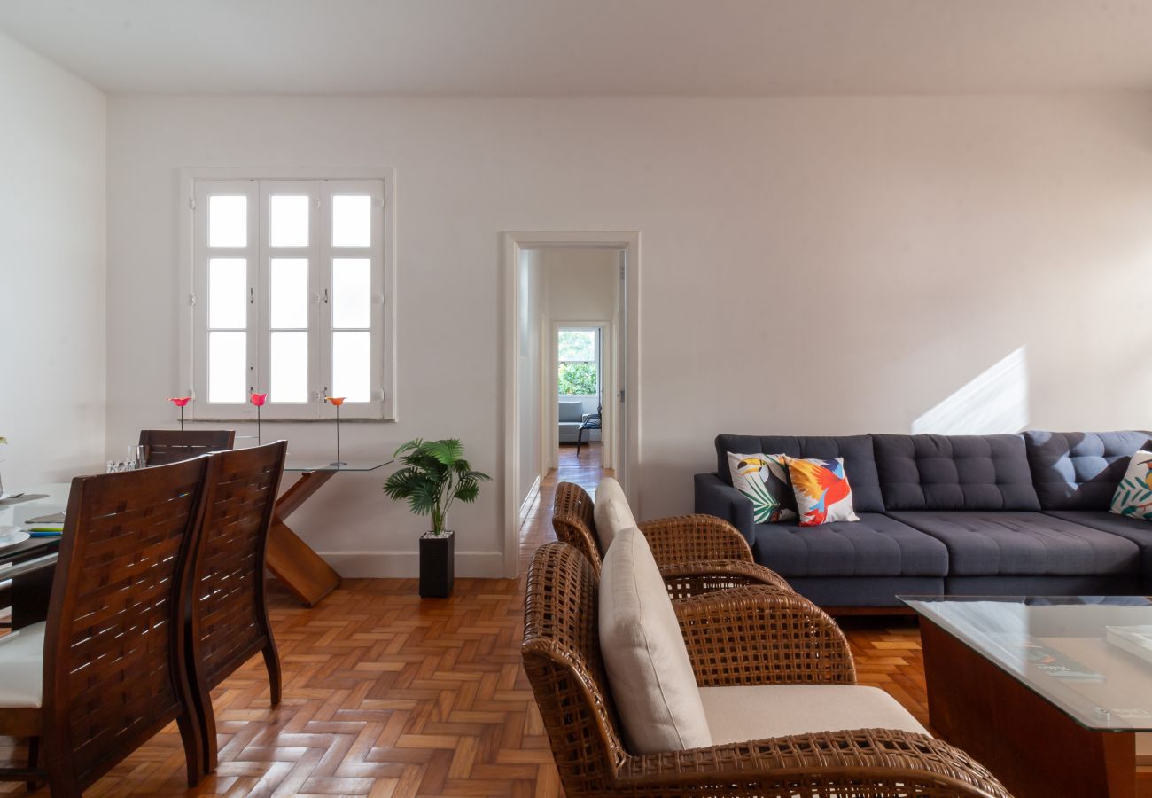 Apartment in Rio de Janeiro - Sophisticated just a few steps from the lagoon | SB301