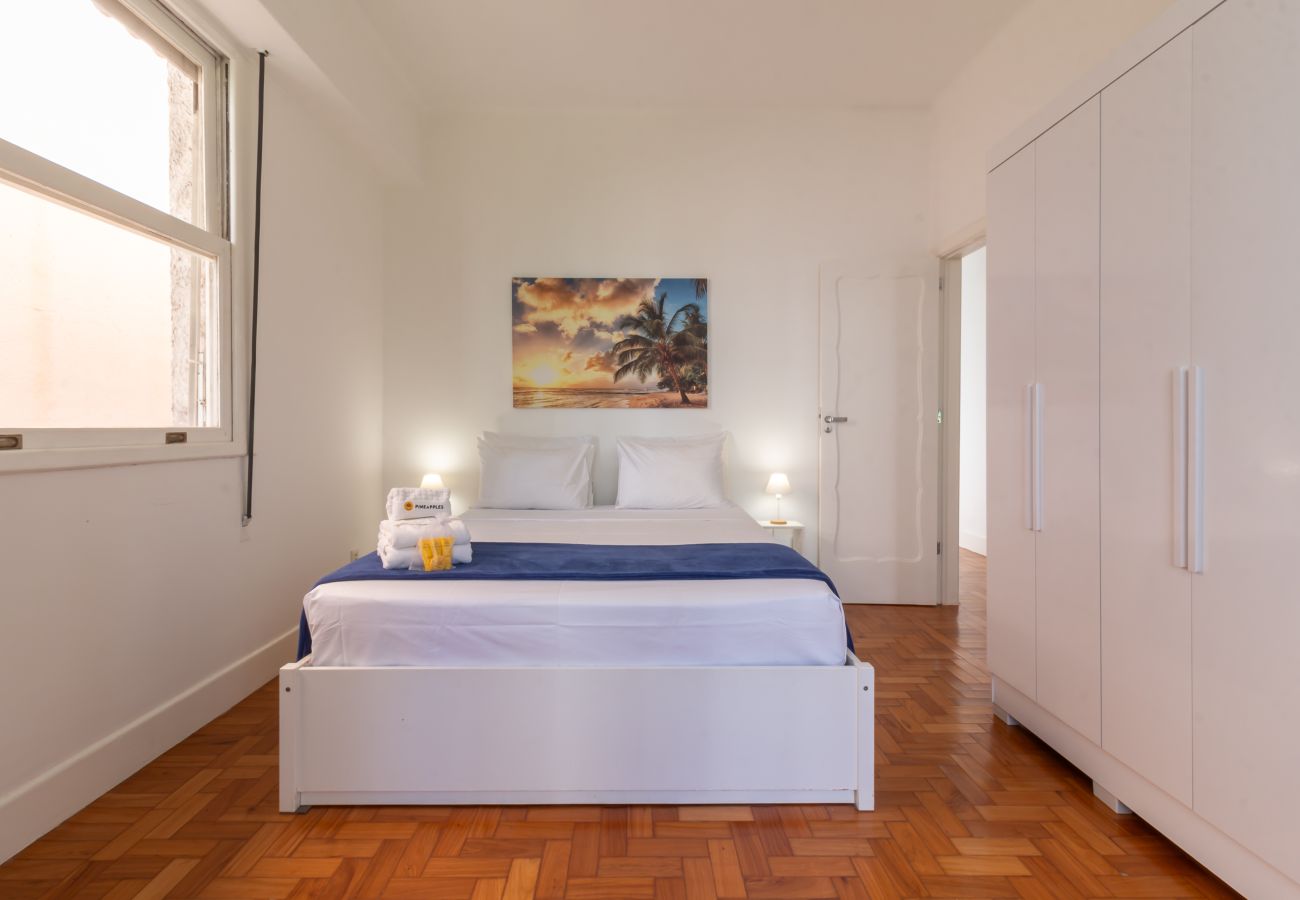 Apartment in Rio de Janeiro - Sophisticated just a few steps from the lagoon | SB301