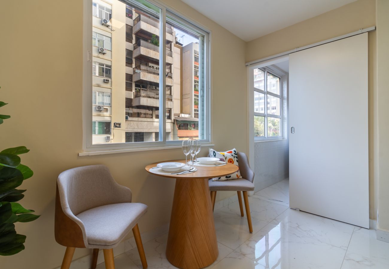 Apartment in Rio de Janeiro - Comfort in Ipanema 6 minutes from the beach | J302