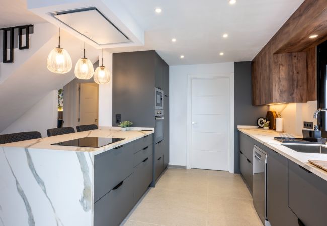 Villa in San Miguel de Abona - LUXURY VILLA LIBELLILE  Villa in San Miguel de Abona - LUXURY VILLA LIBELLILE