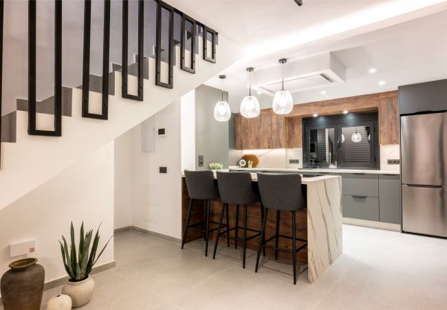 Villa in San Miguel de Abona - LUXURY VILLA LIBELLILE  Villa in San Miguel de Abona - LUXURY VILLA LIBELLILE