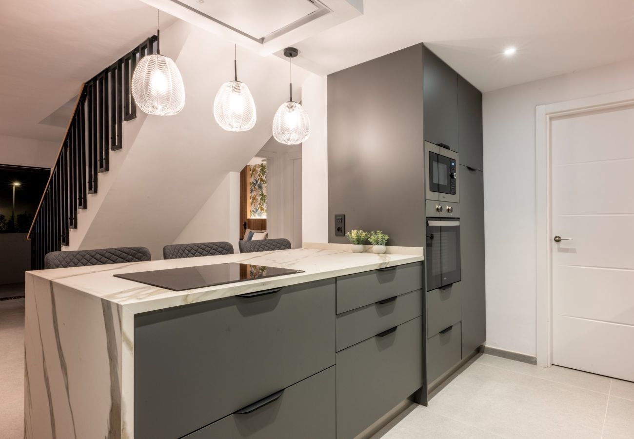 Villa in San Miguel de Abona - LUXURY VILLA LIBELLILE  Villa in San Miguel de Abona - LUXURY VILLA LIBELLILE