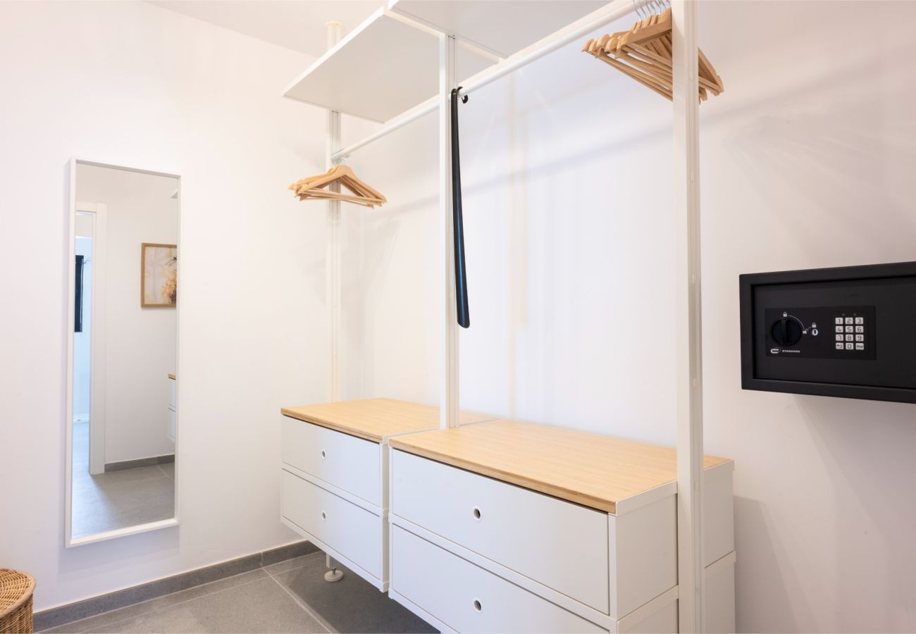 Villa in San Miguel de Abona - LUXURY VILLA LIBELLILE  Villa in San Miguel de Abona - LUXURY VILLA LIBELLILE