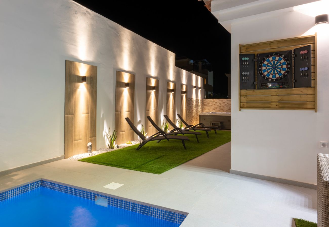 Villa in San Miguel de Abona - LUXURY VILLA LIBELLILE  Villa in San Miguel de Abona - LUXURY VILLA LIBELLILE