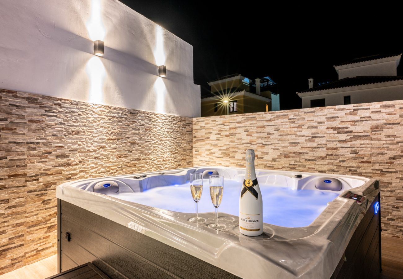 Villa in San Miguel de Abona - LUXURY VILLA LIBELLILE  Villa in San Miguel de Abona - LUXURY VILLA LIBELLILE