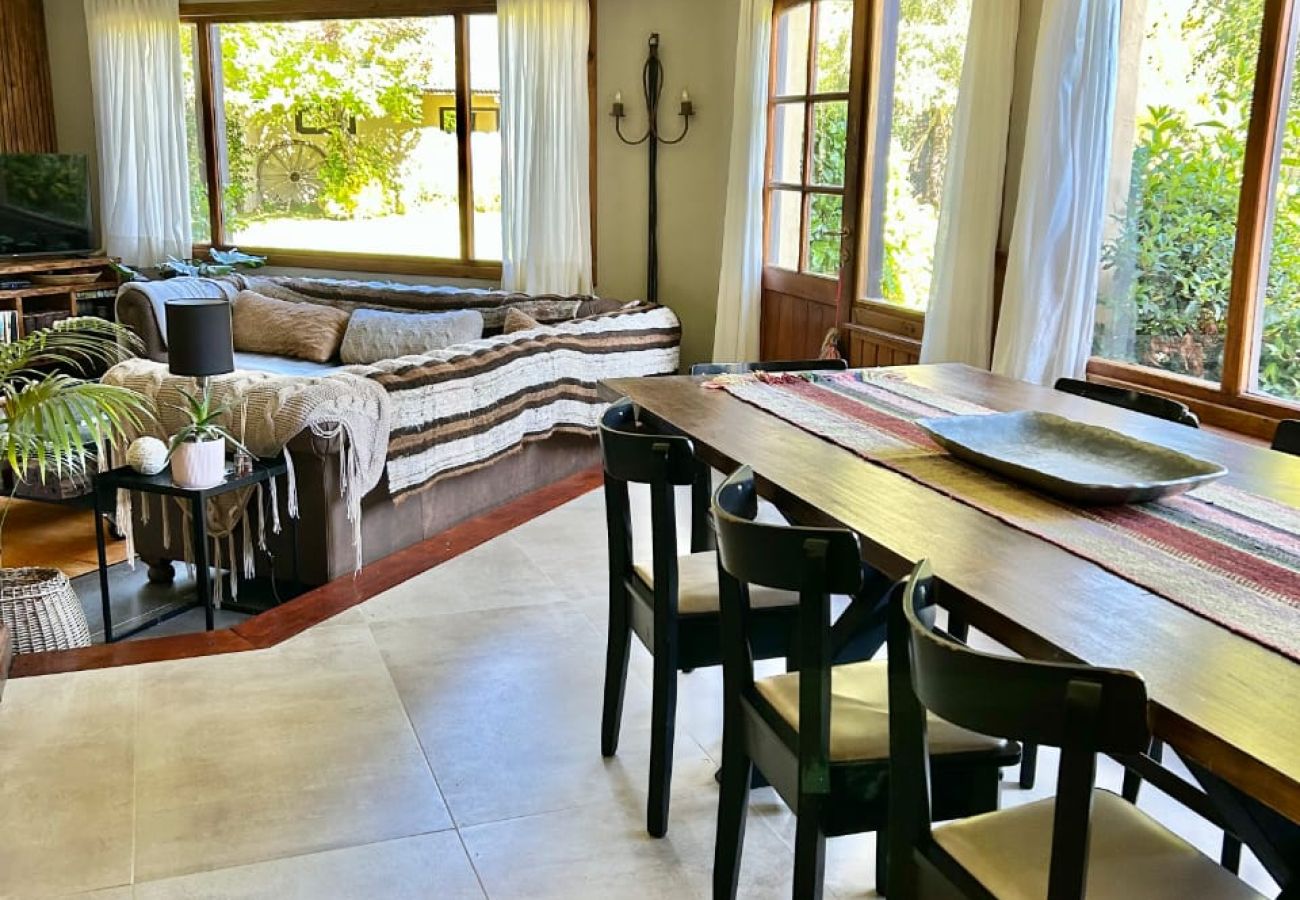 House in San Carlos de Bariloche - Cate02 Beautiful house located at the base of Catedral Hill.