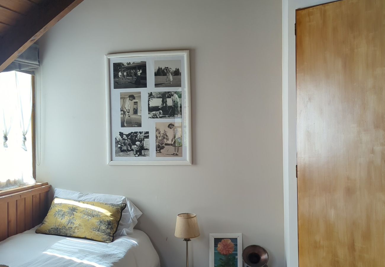 House in San Carlos de Bariloche - Cate02 Beautiful house located at the base of Catedral Hill.