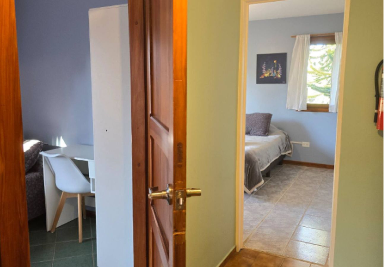 House in San Carlos de Bariloche - Botanical Garden Bariloche  House – 6 bedrooms, 4 bathrooms