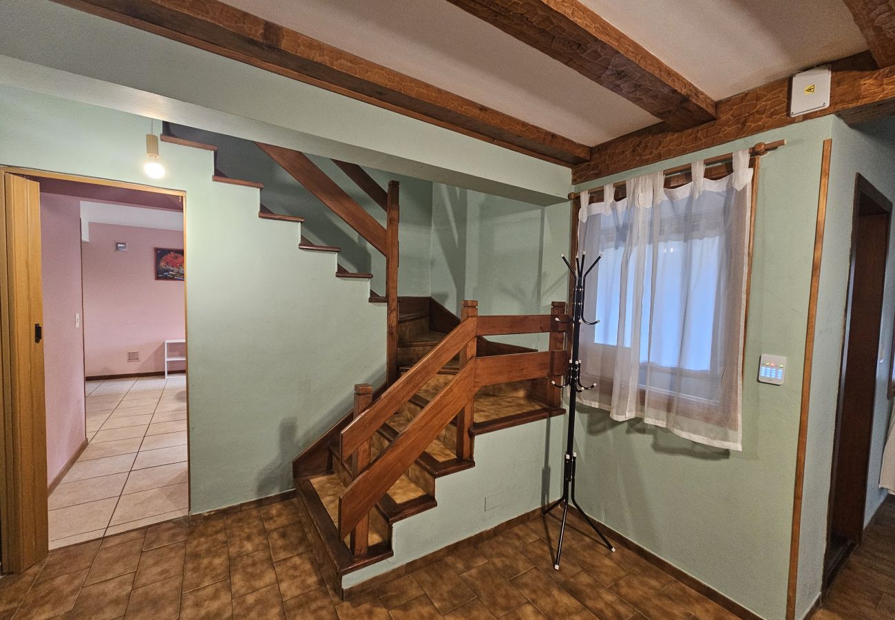 House in San Carlos de Bariloche - Botanical Garden Bariloche  House – 6 bedrooms, 4 bathrooms