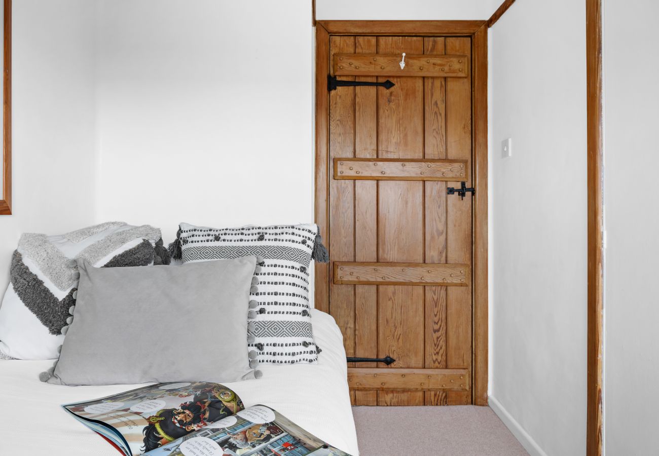 House in Charlestown - Blue Haze - Exclusive Duporth Estate  with private beach access