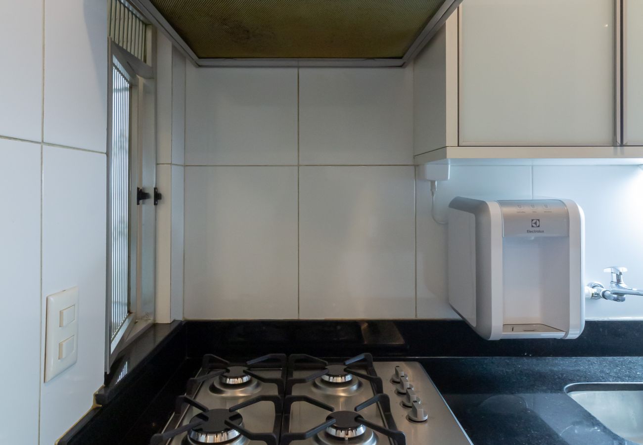 Apartment in Rio de Janeiro - Space and Comfort in Copacabana | D405