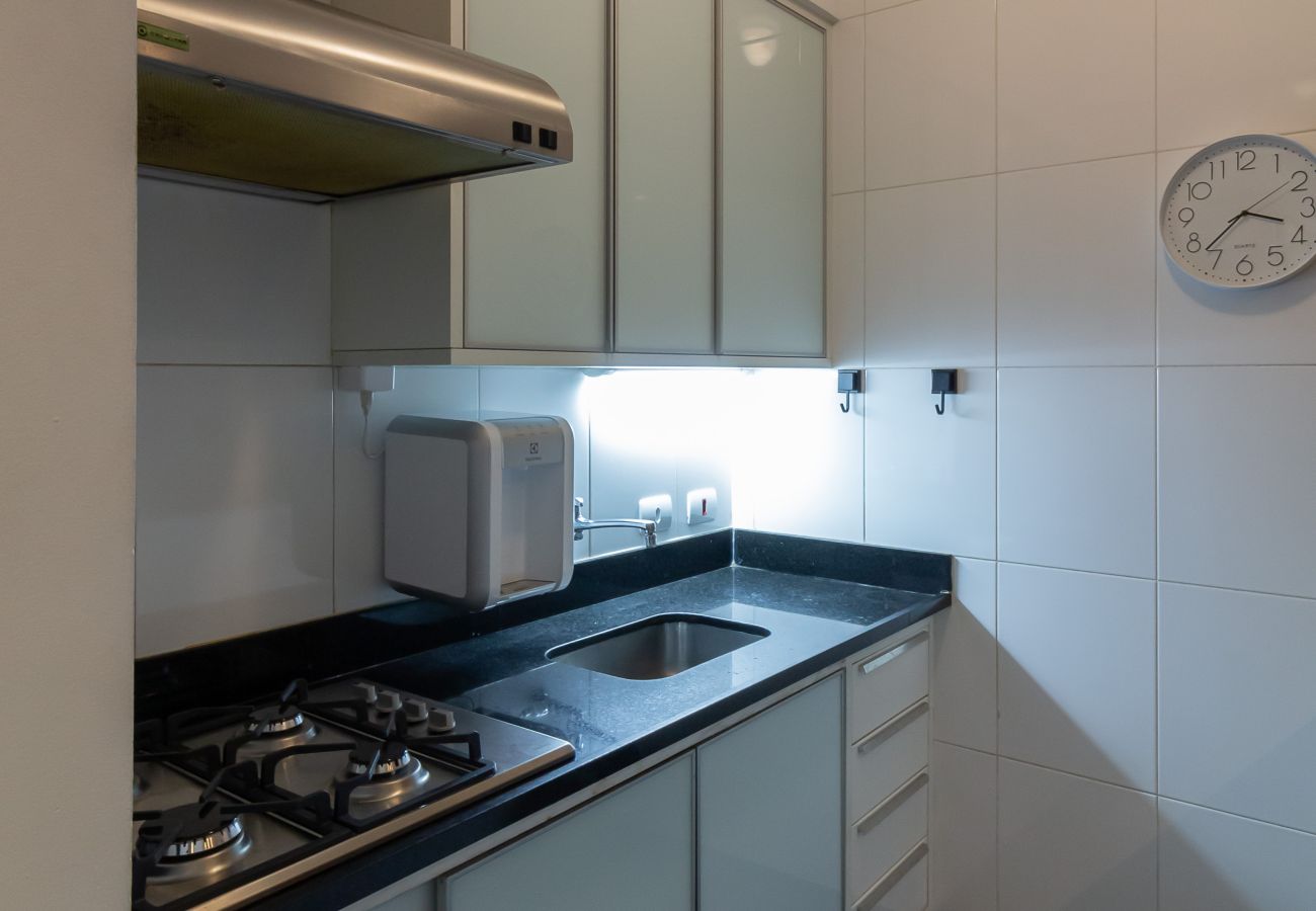 Apartment in Rio de Janeiro - Space and Comfort in Copacabana | D405