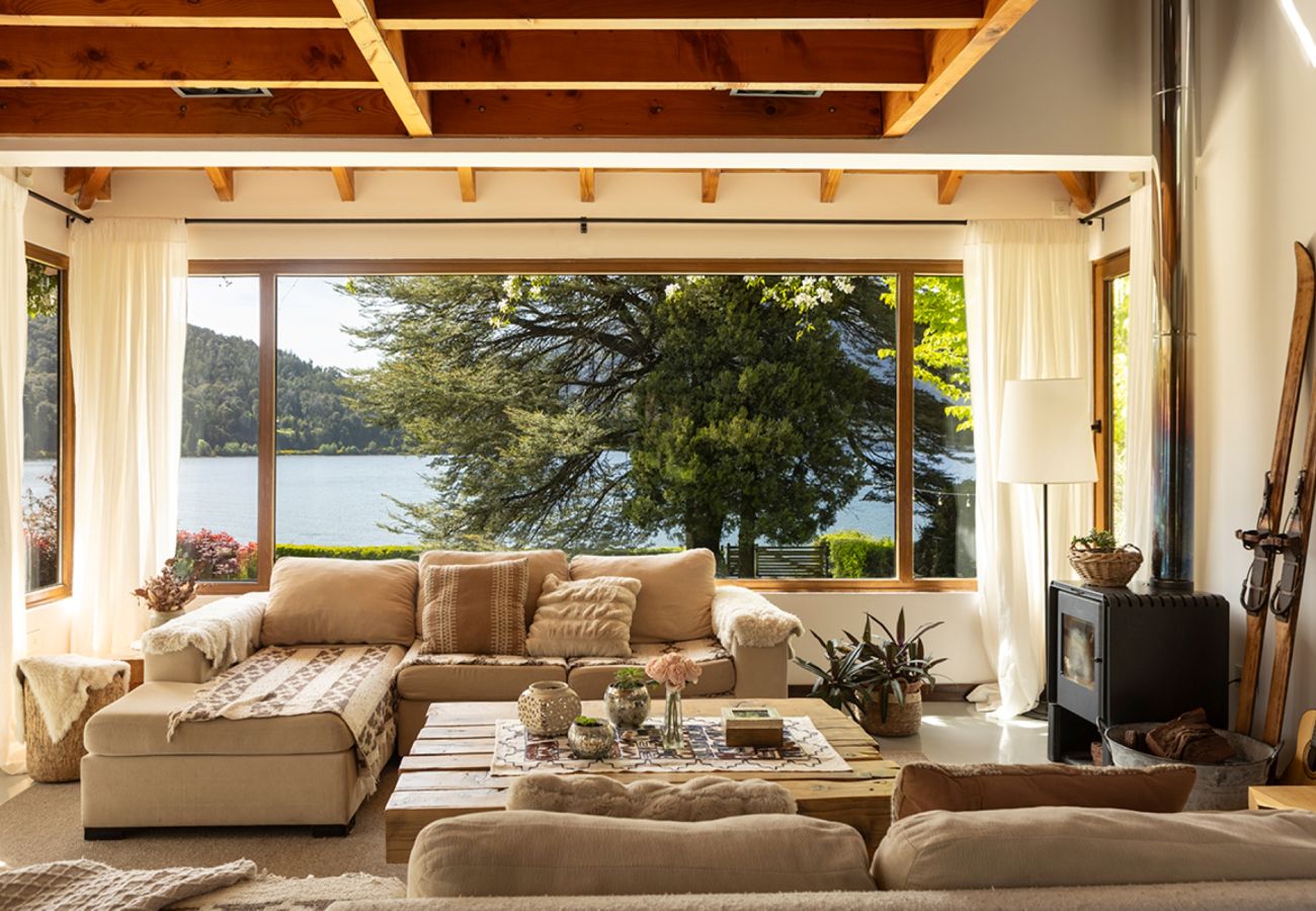 House in San Carlos de Bariloche - Beautiful lakefront house in Bariloche