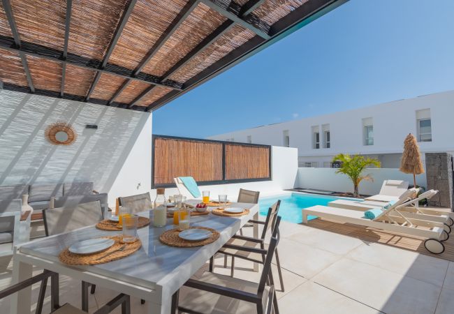Villa in Playa Blanca - Serena Zare Villa in Playa Blanca - Serena Zare