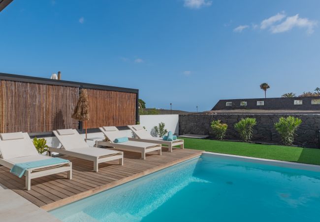 Villa in Playa Blanca - Serena Yuli Villa in Playa Blanca - Serena Yuli