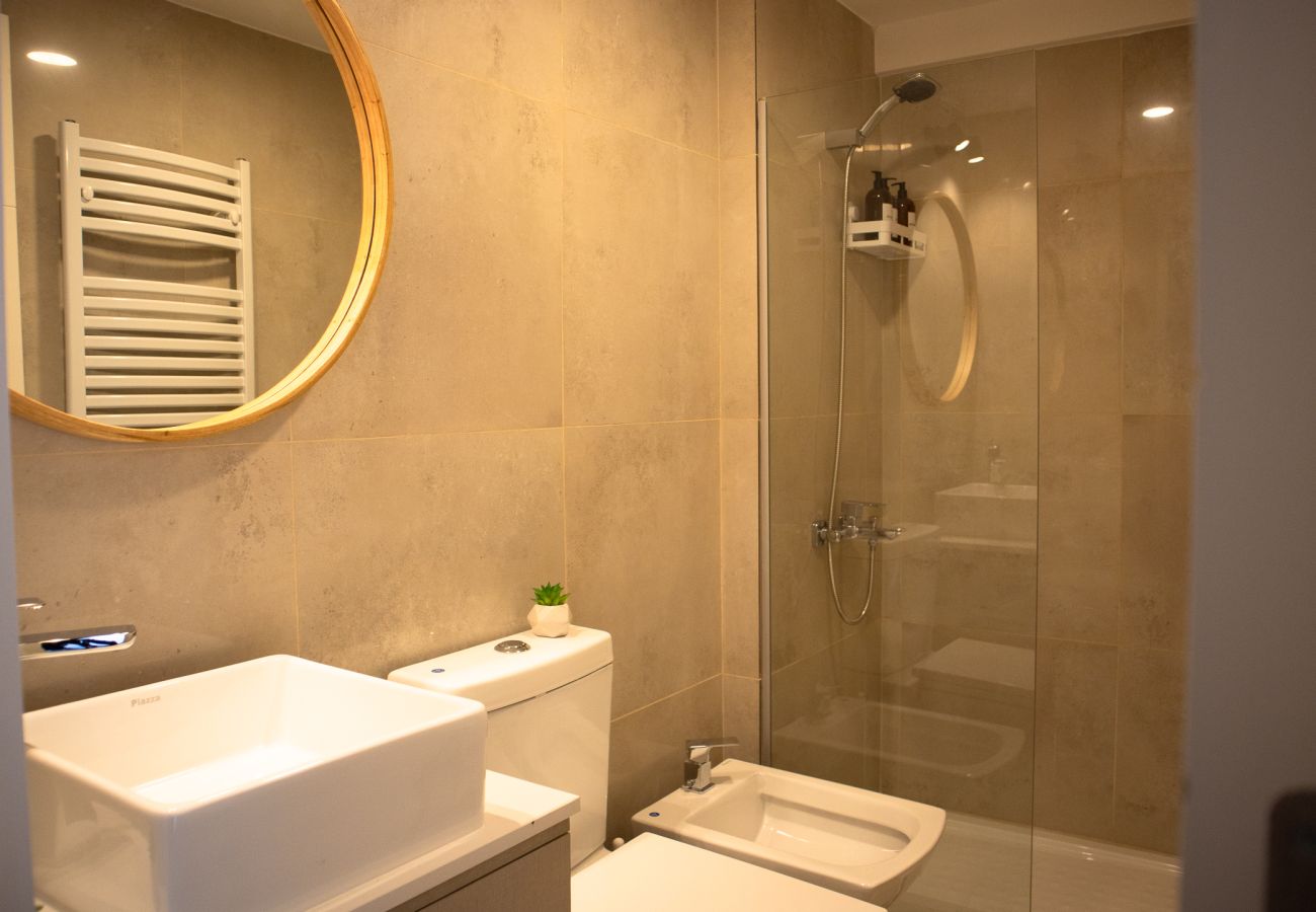 Apartment in San Carlos de Bariloche - Rainbow Bariloche flat with parking