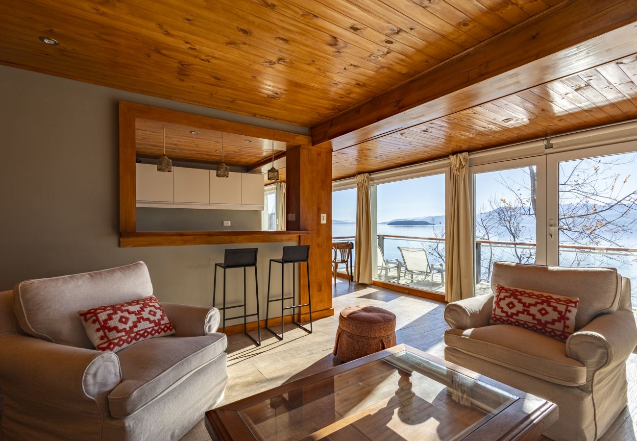 Cabin in San Carlos de Bariloche - HUAPI23-  DREAMY LITTLE HOUSE ON THE LAKE.
