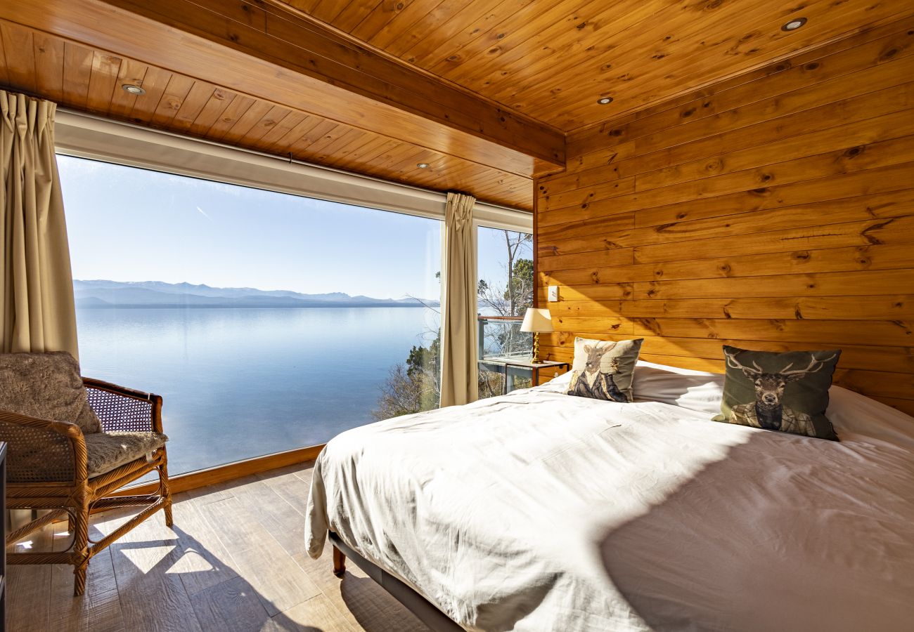 Cabin in San Carlos de Bariloche - HUAPI23-  DREAMY LITTLE HOUSE ON THE LAKE.