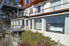 Cabin in San Carlos de Bariloche - HUAPI23-  DREAMY LITTLE HOUSE ON THE LAKE.