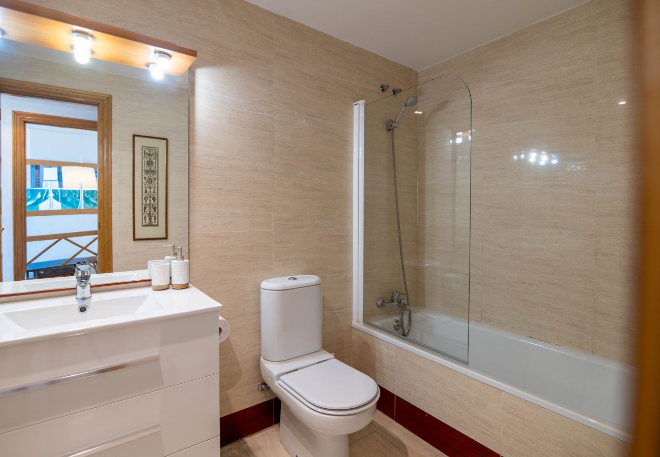 Apartment in Playa de Gandía - AIGUABLAVA 8-7-15 - only families