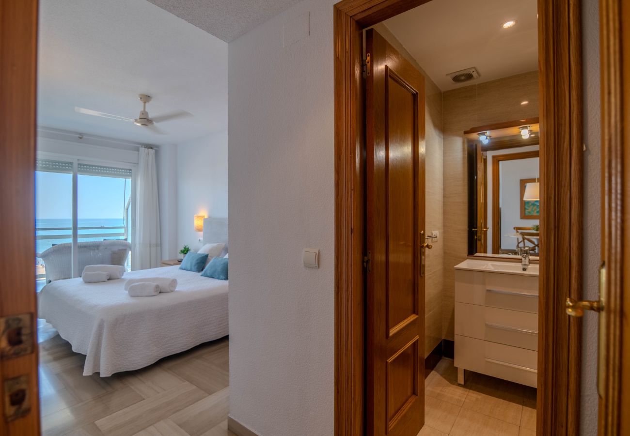 Apartment in Playa de Gandía - AIGUABLAVA 8-7-15 - only families