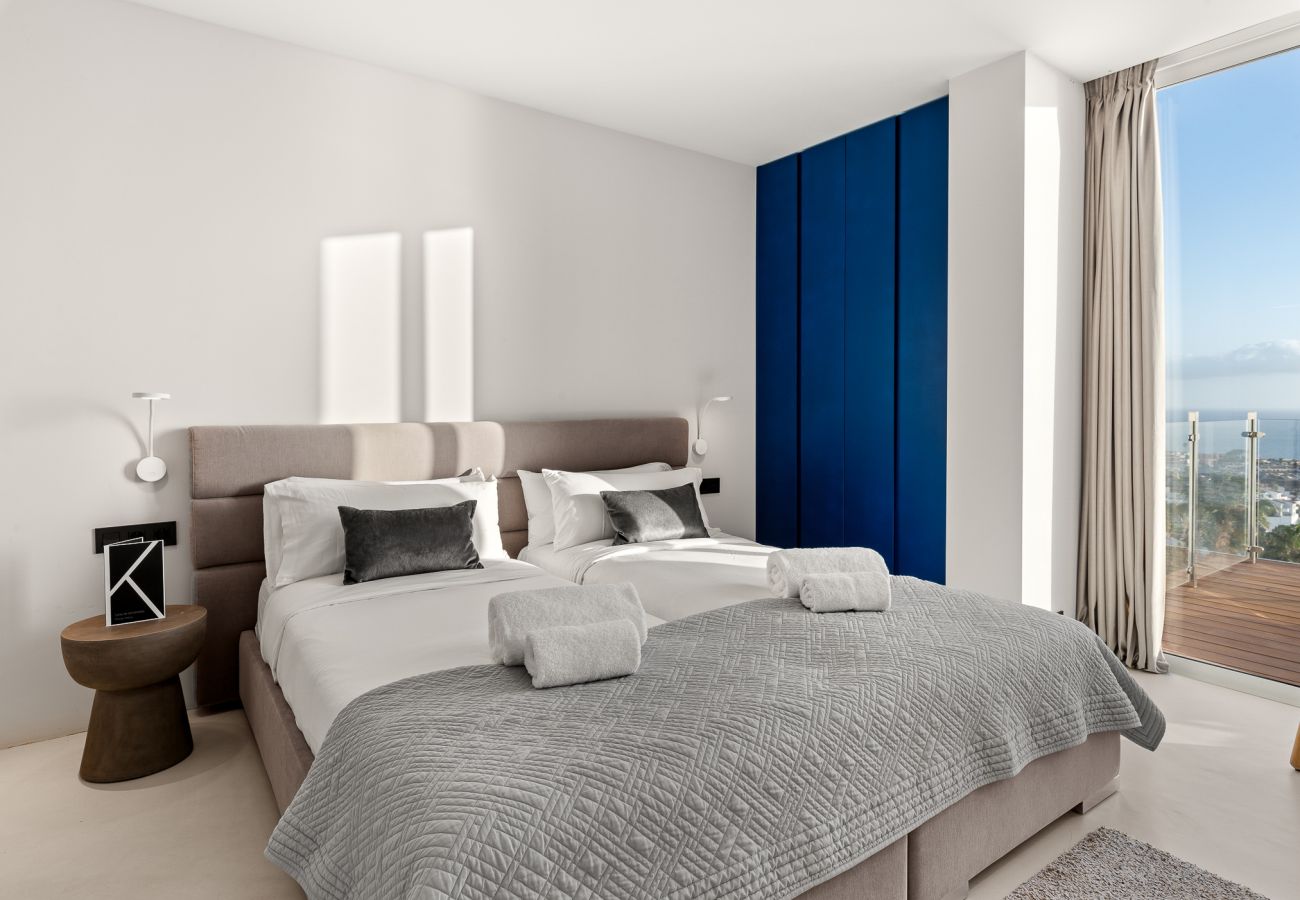 Villa in Costa Adeje - Whispers of the Ocean Villa