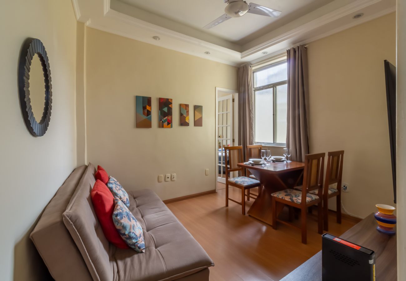 Apartment in Rio de Janeiro - 8 minutes from Copacabana beach | BR1010