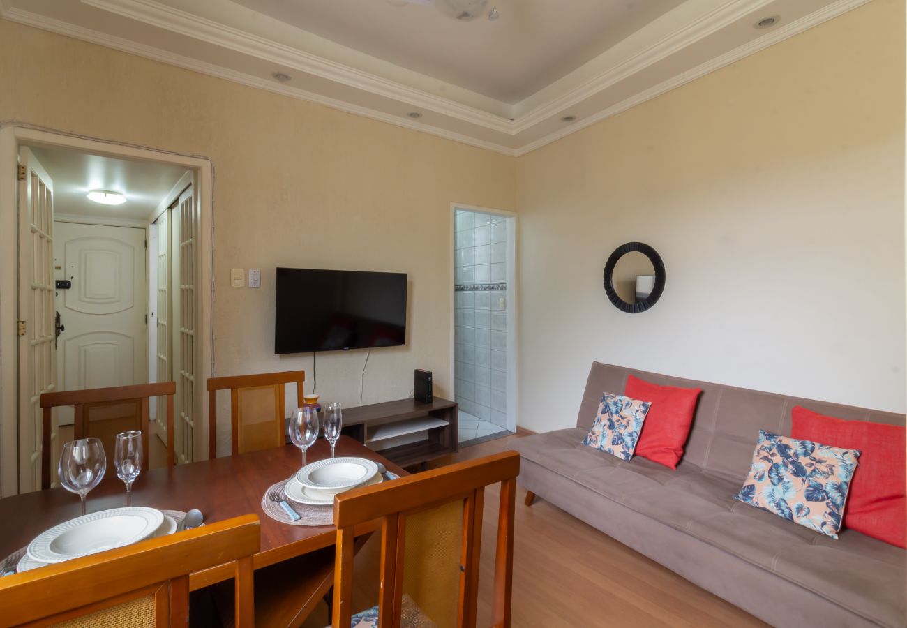 Apartment in Rio de Janeiro - 8 minutes from Copacabana beach | BR1010