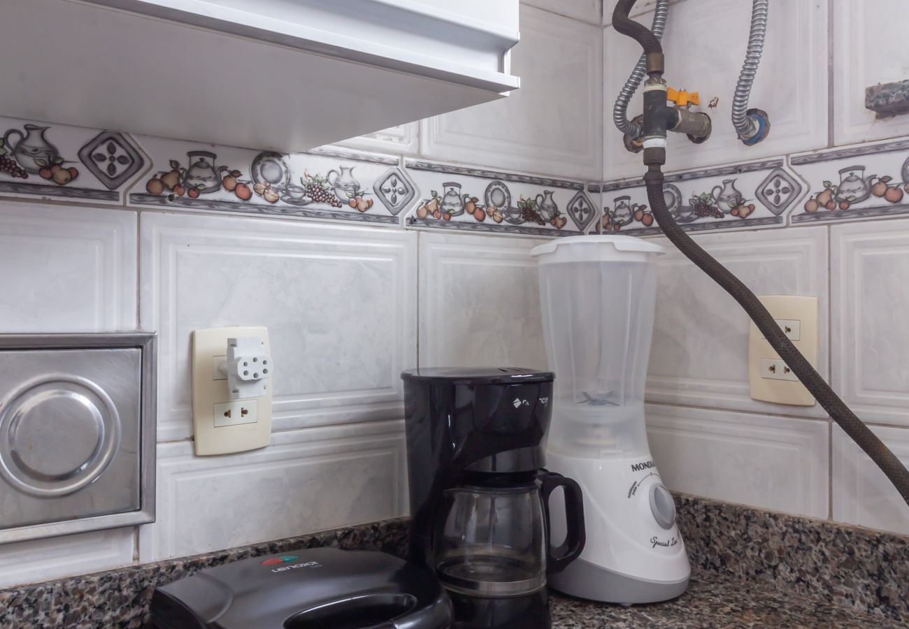 Apartment in Rio de Janeiro - 8 minutes from Copacabana beach | BR1010