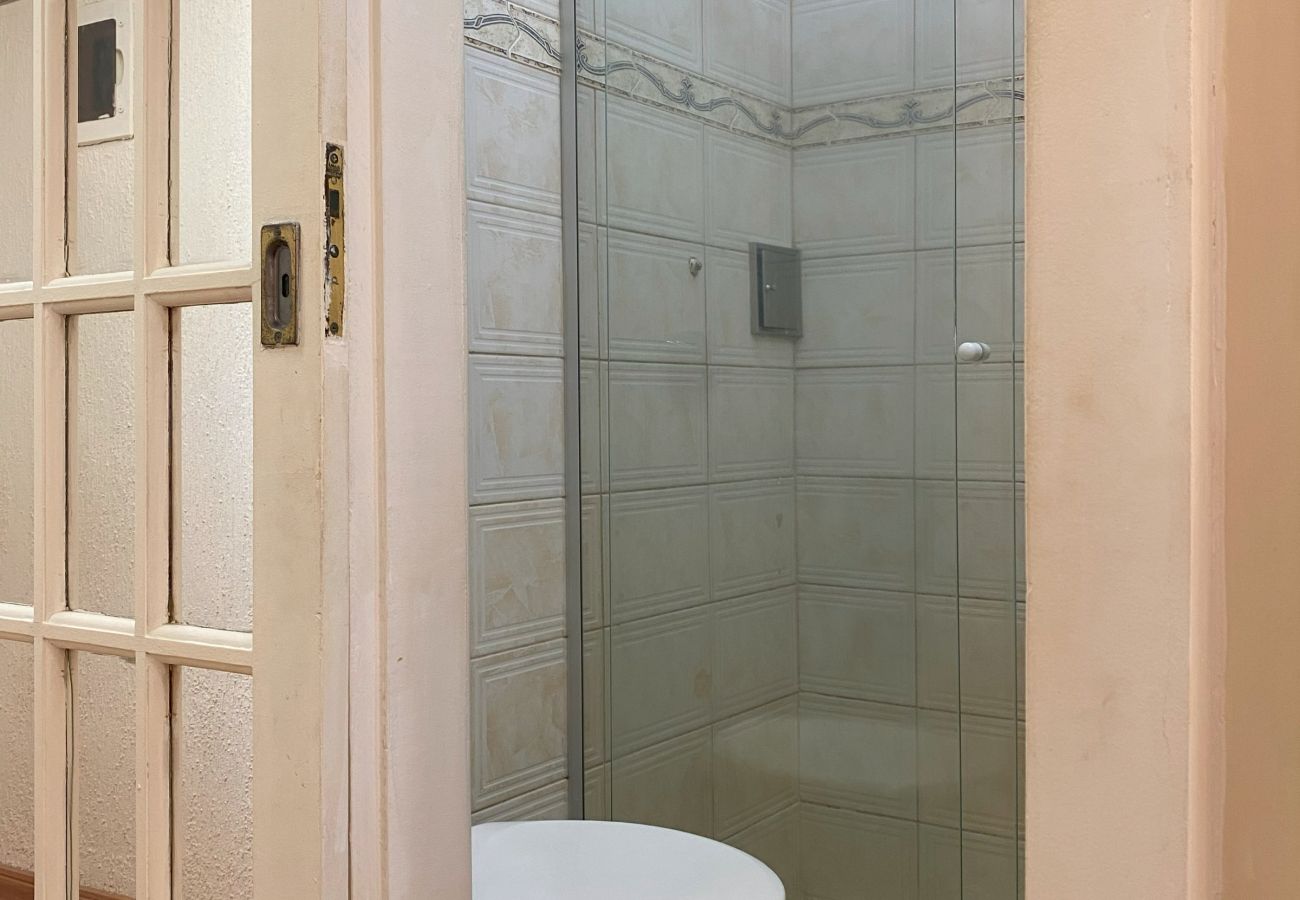 Apartment in Rio de Janeiro - 8 minutes from Copacabana beach | BR1010