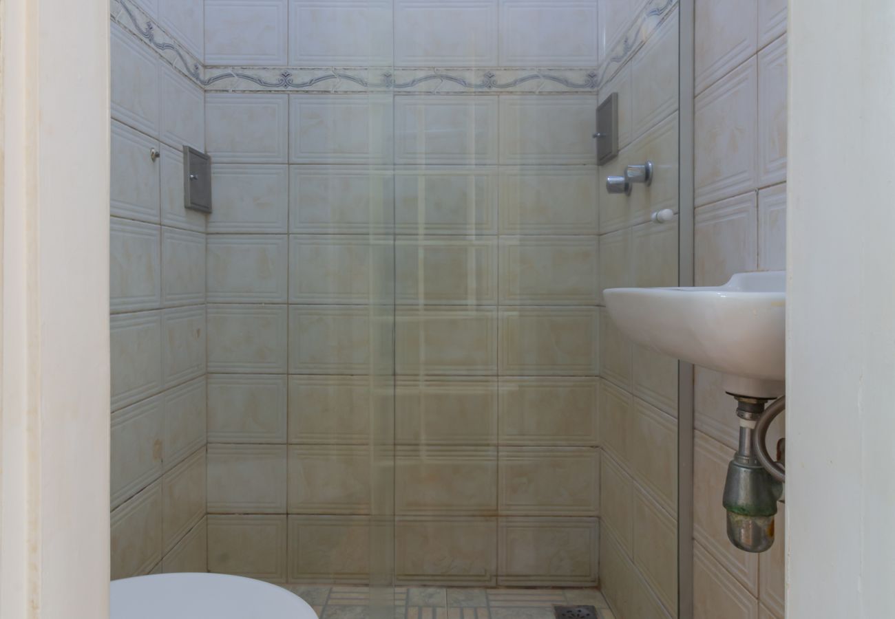 Apartment in Rio de Janeiro - 8 minutes from Copacabana beach | BR1010