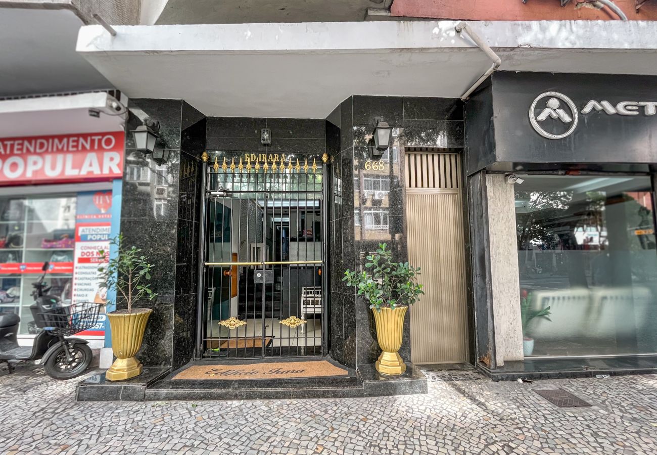 Apartment in Rio de Janeiro - 8 minutes from Copacabana beach | BR1010