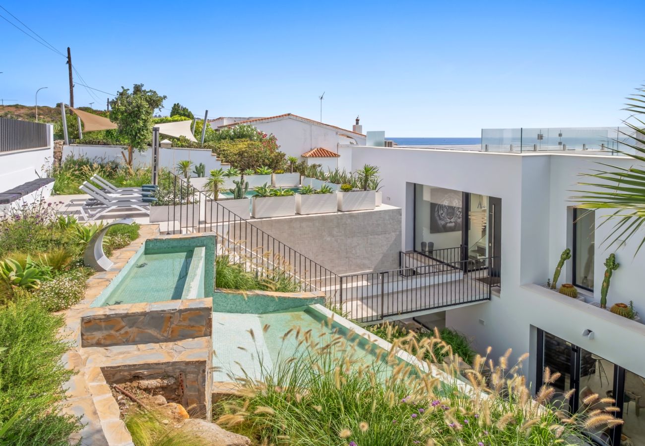 Villa in Torreguadiaro - The Ivory Escape